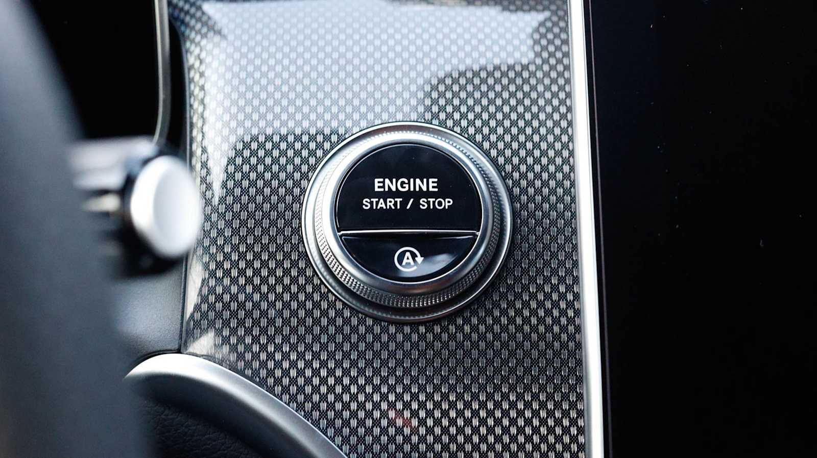 Thumbnail: 2026 Mercedes-Benz GLC - 27