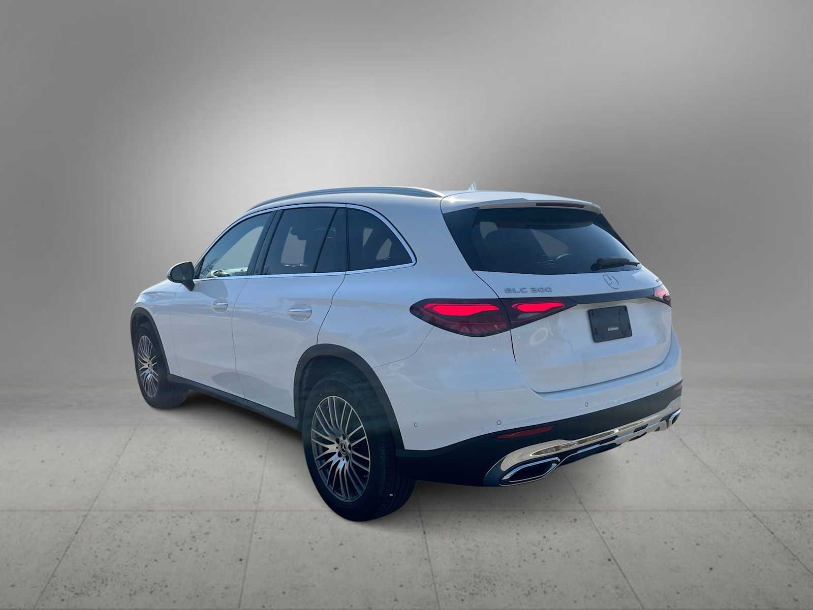 Thumbnail: 2026 Mercedes-Benz GLC - 6