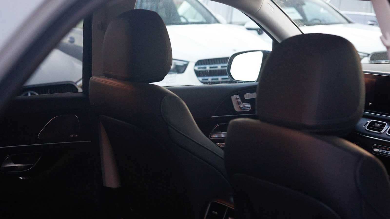 Thumbnail: 2026 Mercedes-Benz GLE - 19