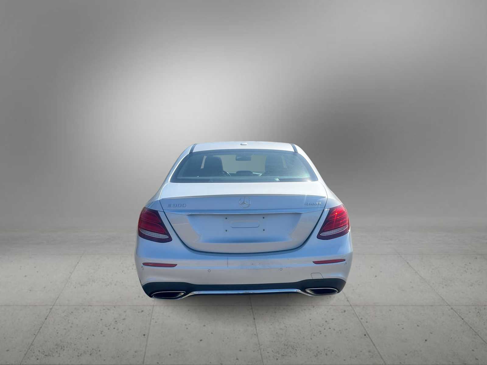 Thumbnail: 2017 Mercedes-Benz E-Class - 7