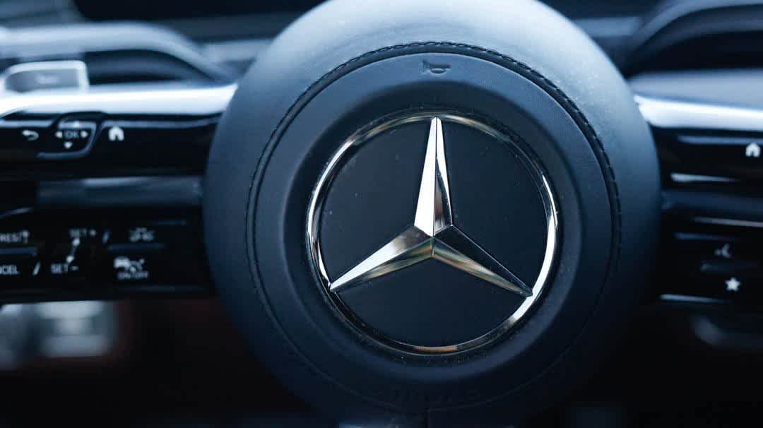 Thumbnail: 2024 Mercedes-Benz GLS - 29