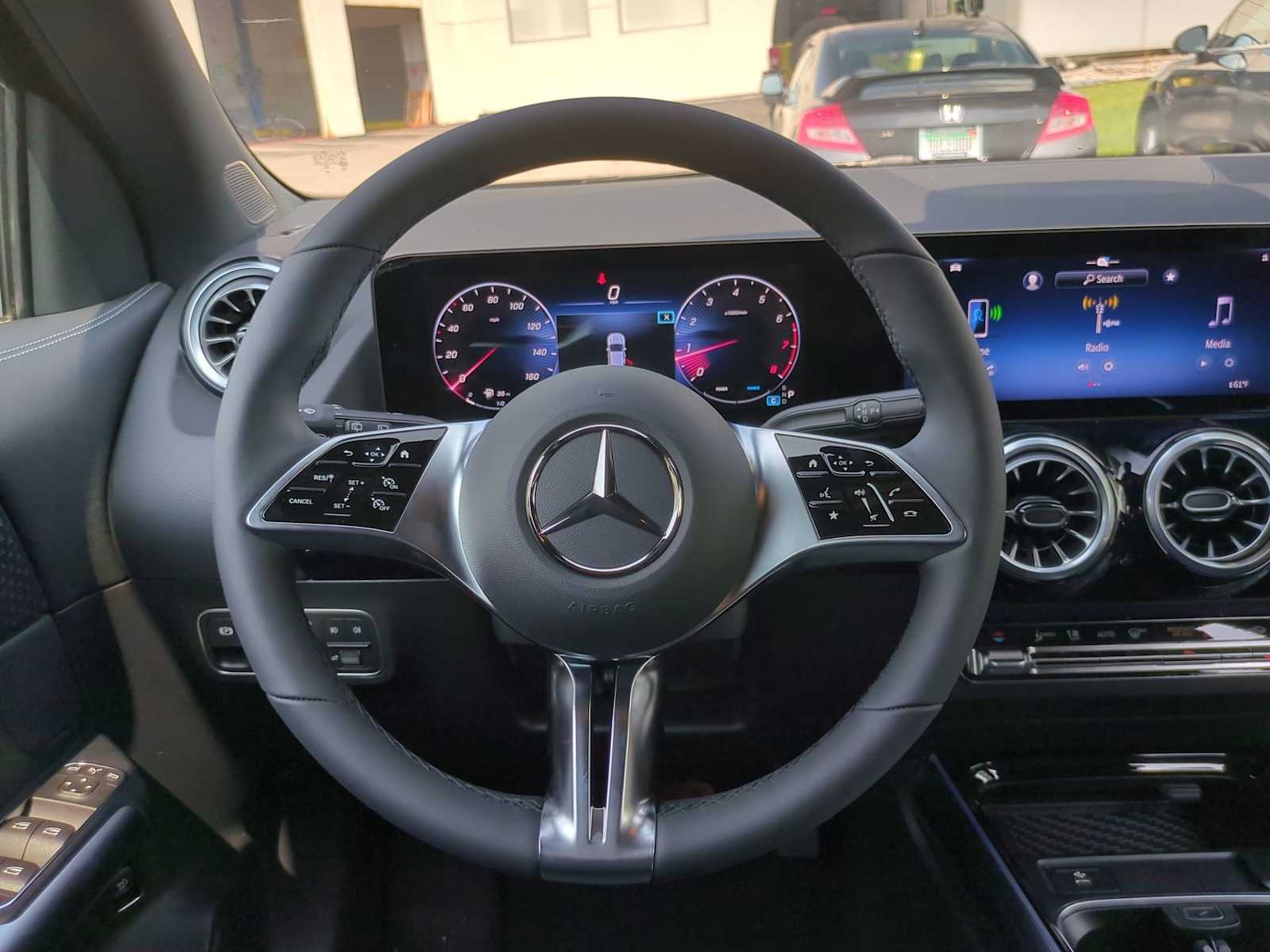 Thumbnail: 2025 Mercedes-Benz GLA - 23