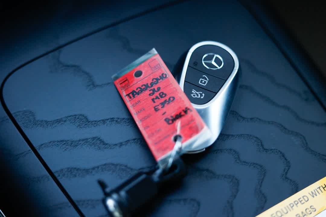 Thumbnail: 2026 Mercedes-Benz E-Class - 32