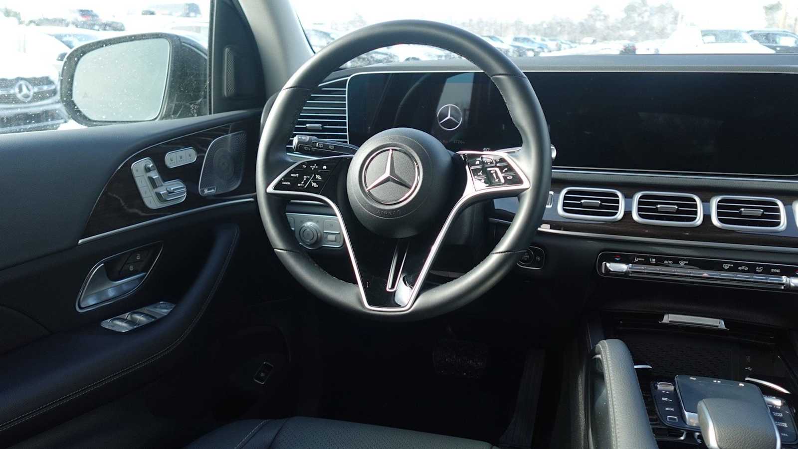 Thumbnail: 2026 Mercedes-Benz GLE - 25