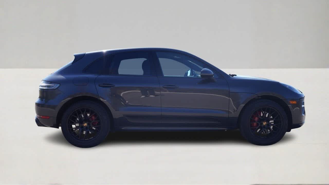 Thumbnail: 2021 Porsche Macan - 8