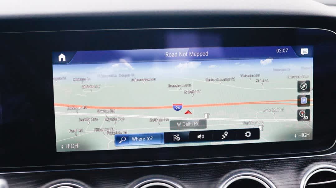 Thumbnail: 2023 Mercedes-Benz E-Class - 16