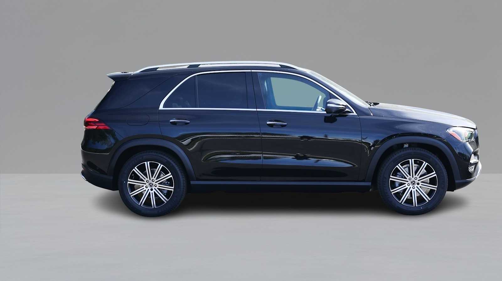 Thumbnail: 2026 Mercedes-Benz GLE - 4