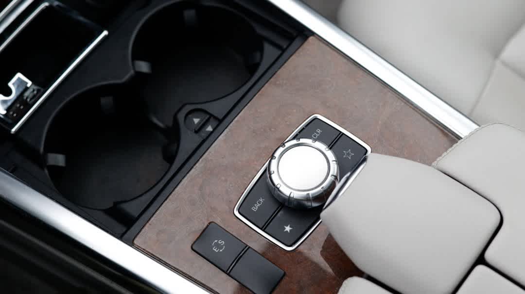 Thumbnail: 2014 Mercedes-Benz E-Class - 29