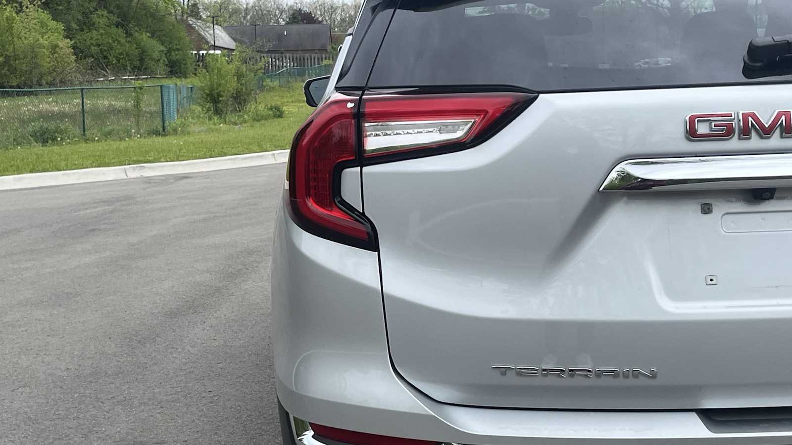 Thumbnail: 2022 GMC Terrain - 16