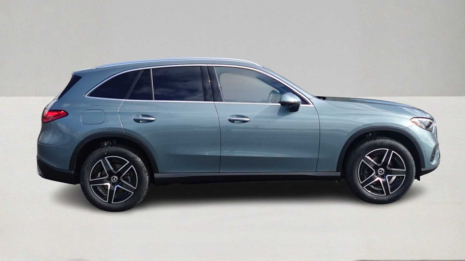 Thumbnail: 2026 Mercedes-Benz GLC - 4