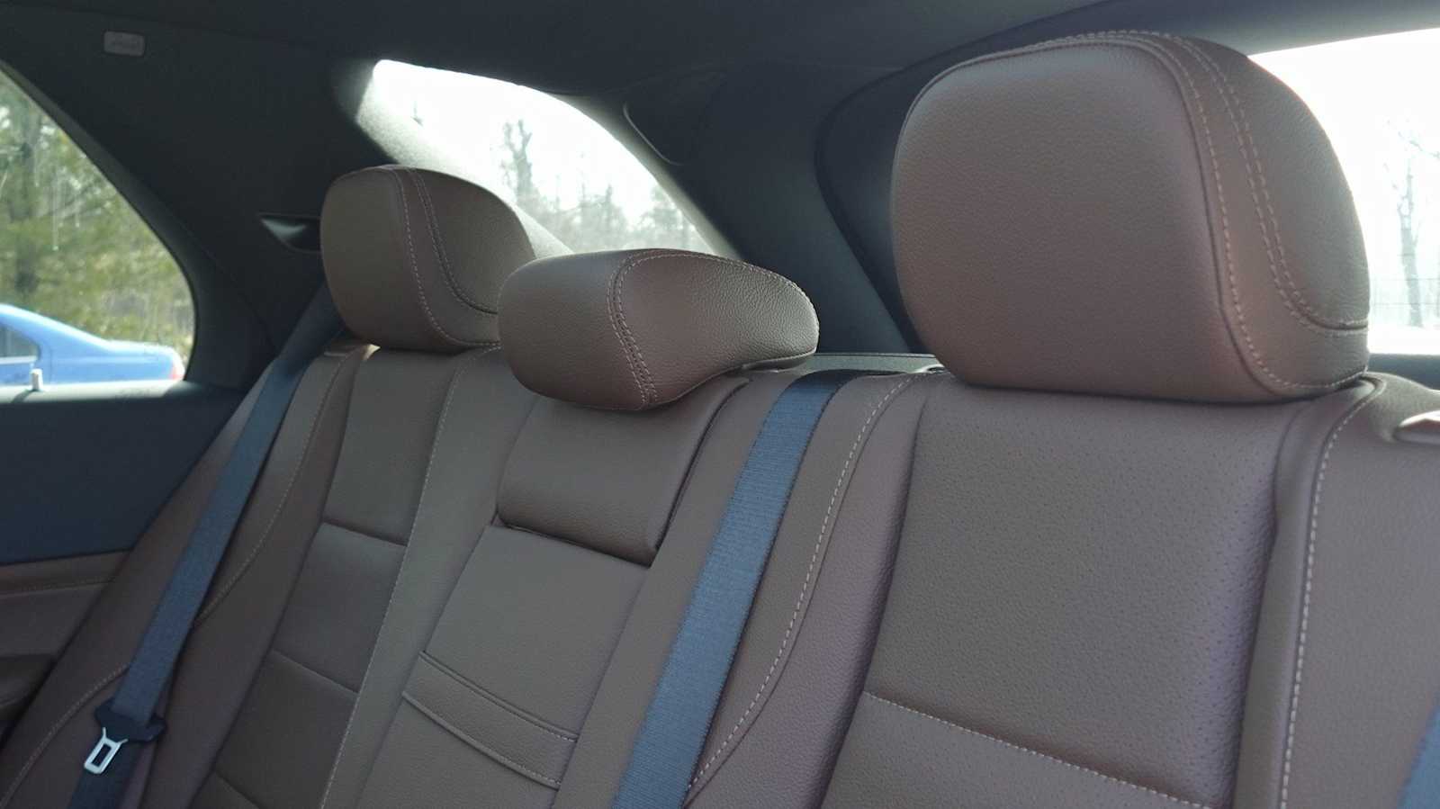 Thumbnail: 2026 Mercedes-Benz GLE - 41