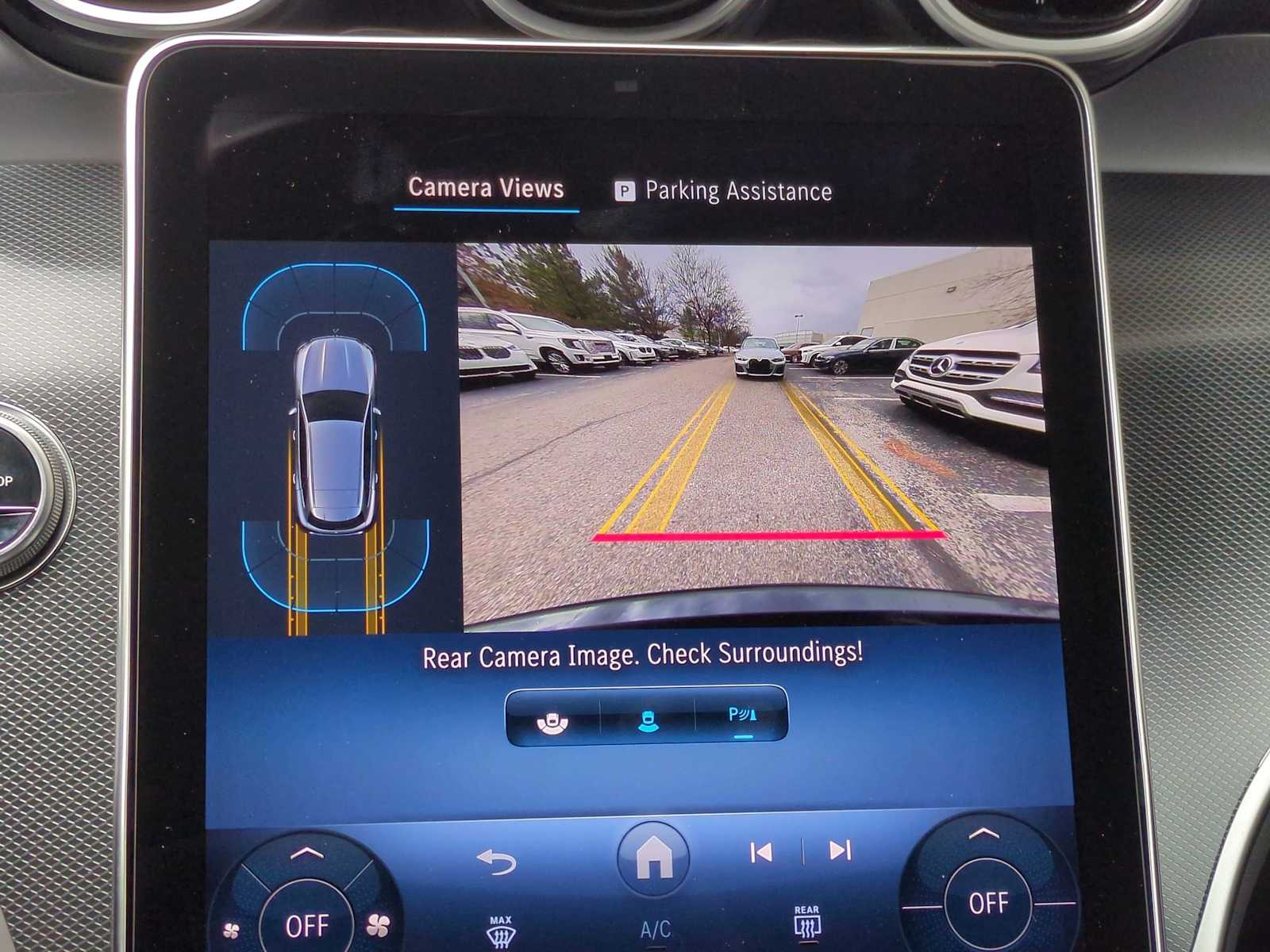 Thumbnail: 2025 Mercedes-Benz GLC - 30