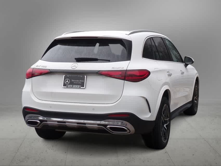 Thumbnail: 2025 Mercedes-Benz GLC - 8