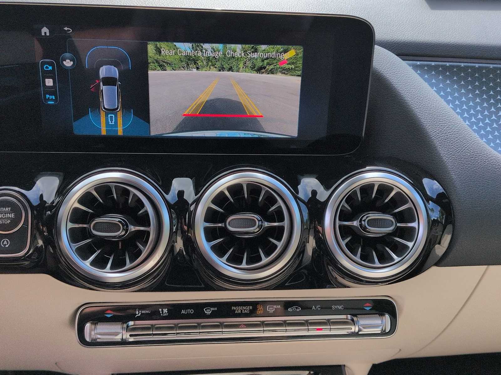 Thumbnail: 2026 Mercedes-Benz GLA - 30