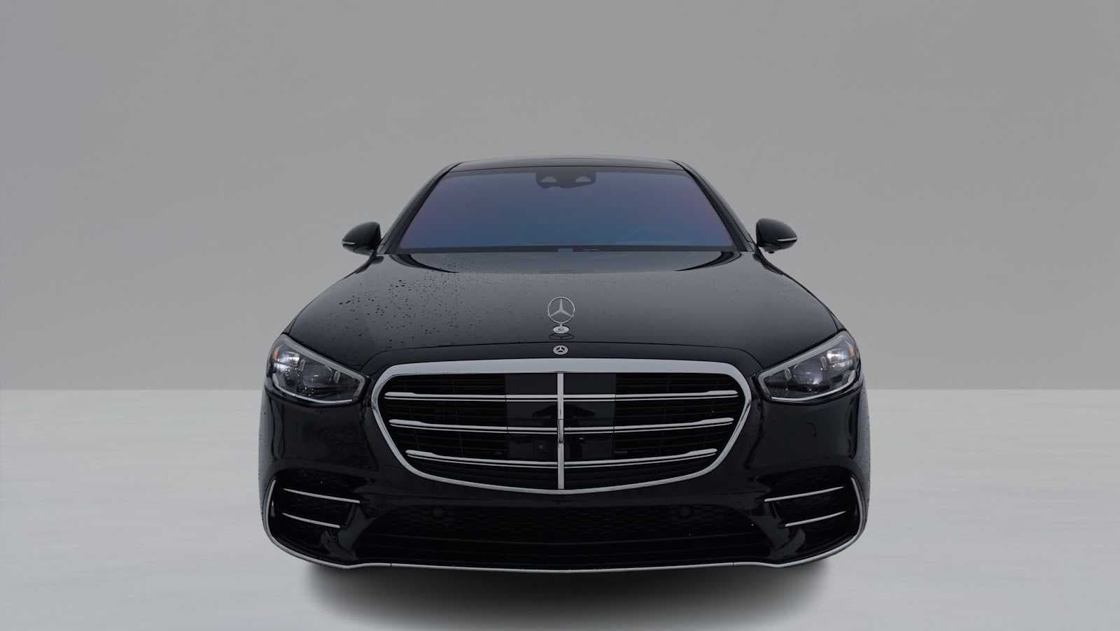 Thumbnail: 2022 Mercedes-Benz S-Class - 2