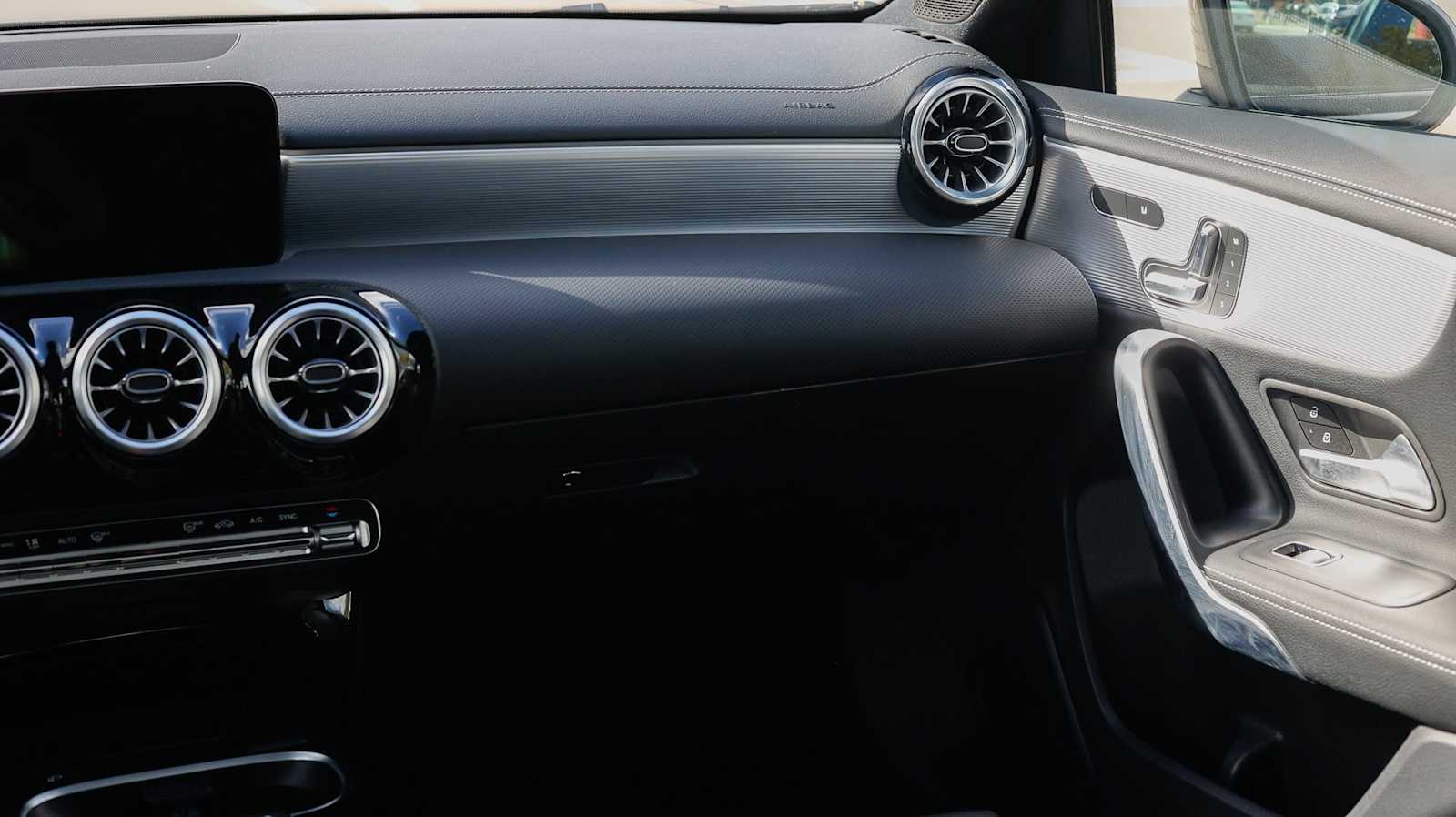 Thumbnail: 2022 Mercedes-Benz A-Class - 29