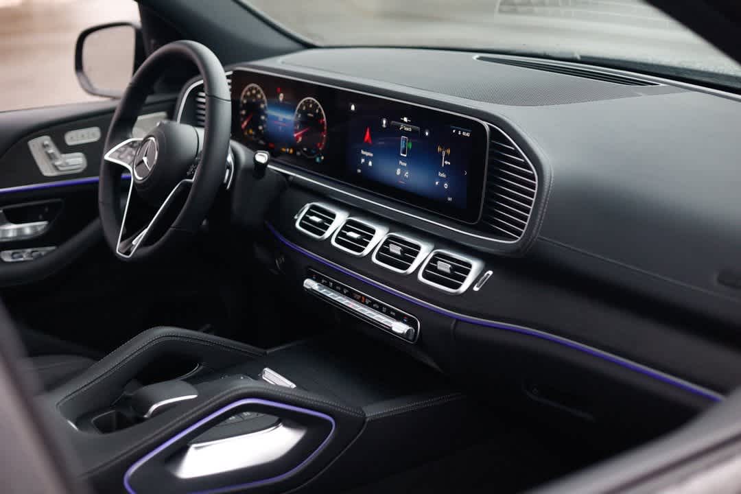 Thumbnail: 2026 Mercedes-Benz GLE - 16