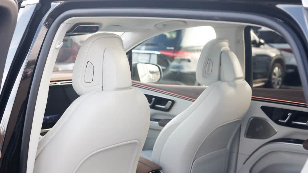 Thumbnail: 2023 Mercedes-Benz EQS - 24