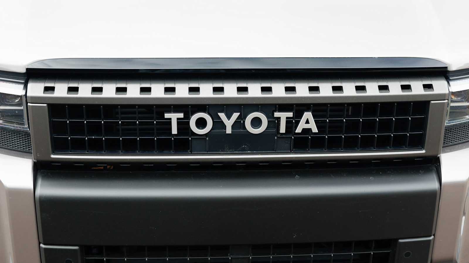 Thumbnail: 2025 Toyota Land Cruiser - 9