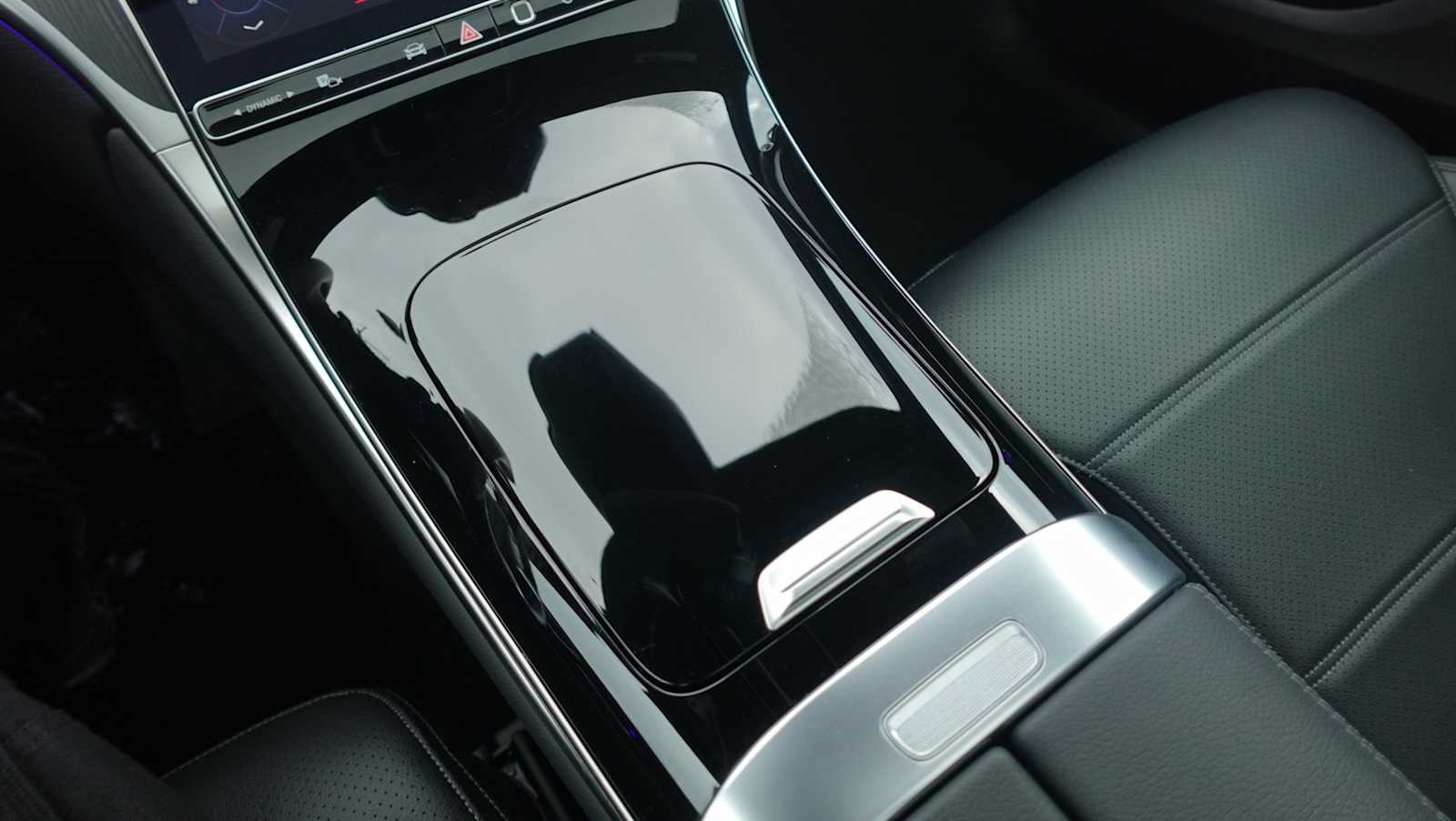 Thumbnail: 2025 Mercedes-Benz GLC - 34