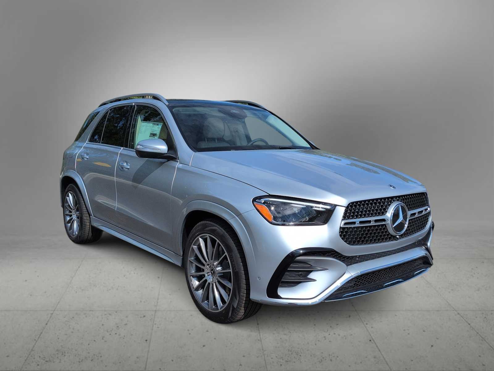 Thumbnail: 2026 Mercedes-Benz GLE - 2