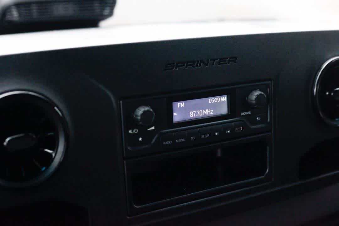 Thumbnail: 2025 Mercedes-Benz Sprinter - 21