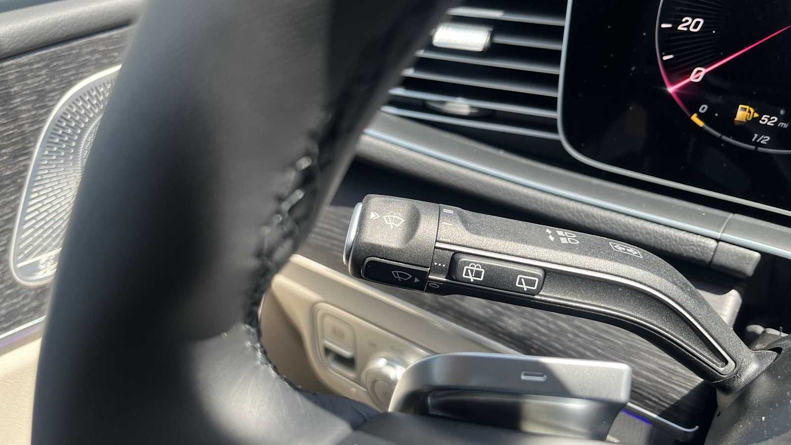 Thumbnail: 2026 Mercedes-Benz GLE - 42
