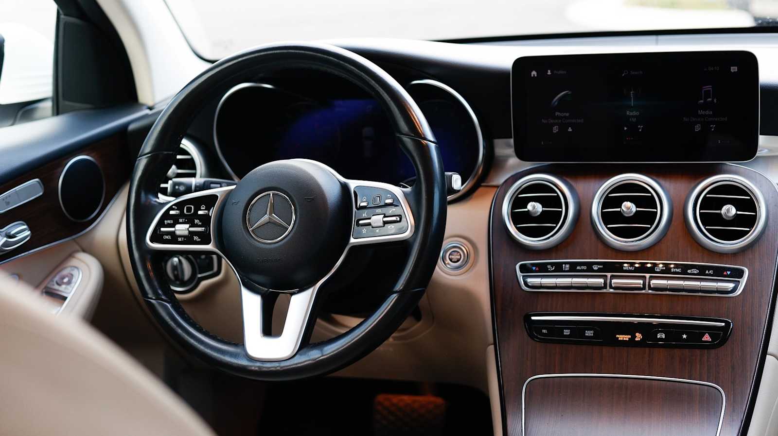 Thumbnail: 2022 Mercedes-Benz GLC - 13