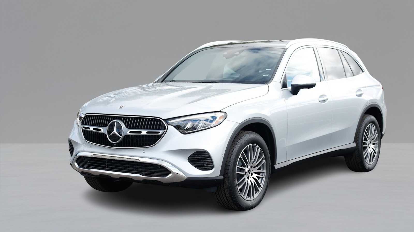 2026 Mercedes-Benz GLC Base's photo