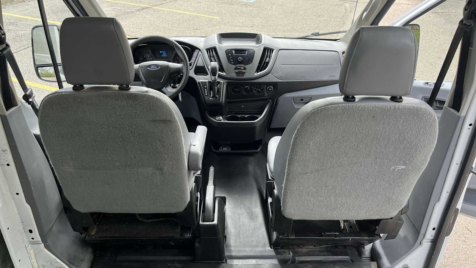 Thumbnail: 2018 Ford Transit Series - 31
