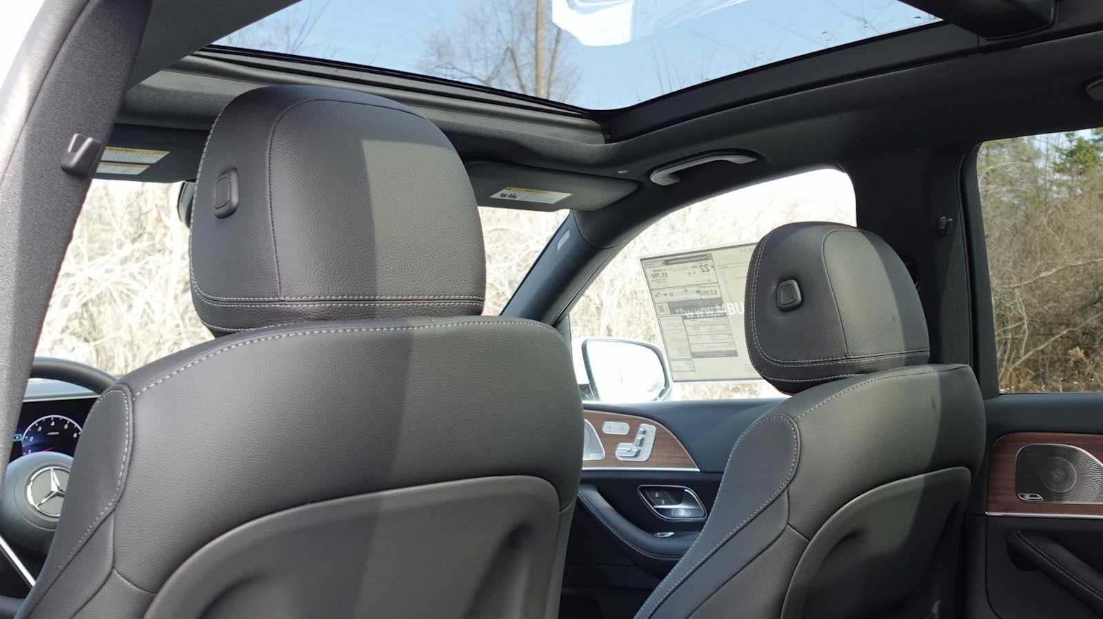 Thumbnail: 2026 Mercedes-Benz GLE - 42