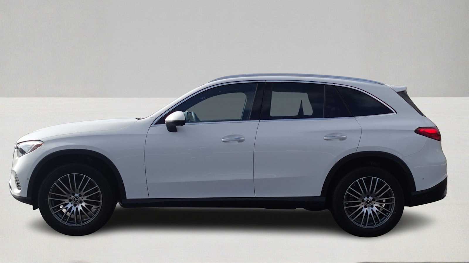 Thumbnail: 2026 Mercedes-Benz GLC - 8