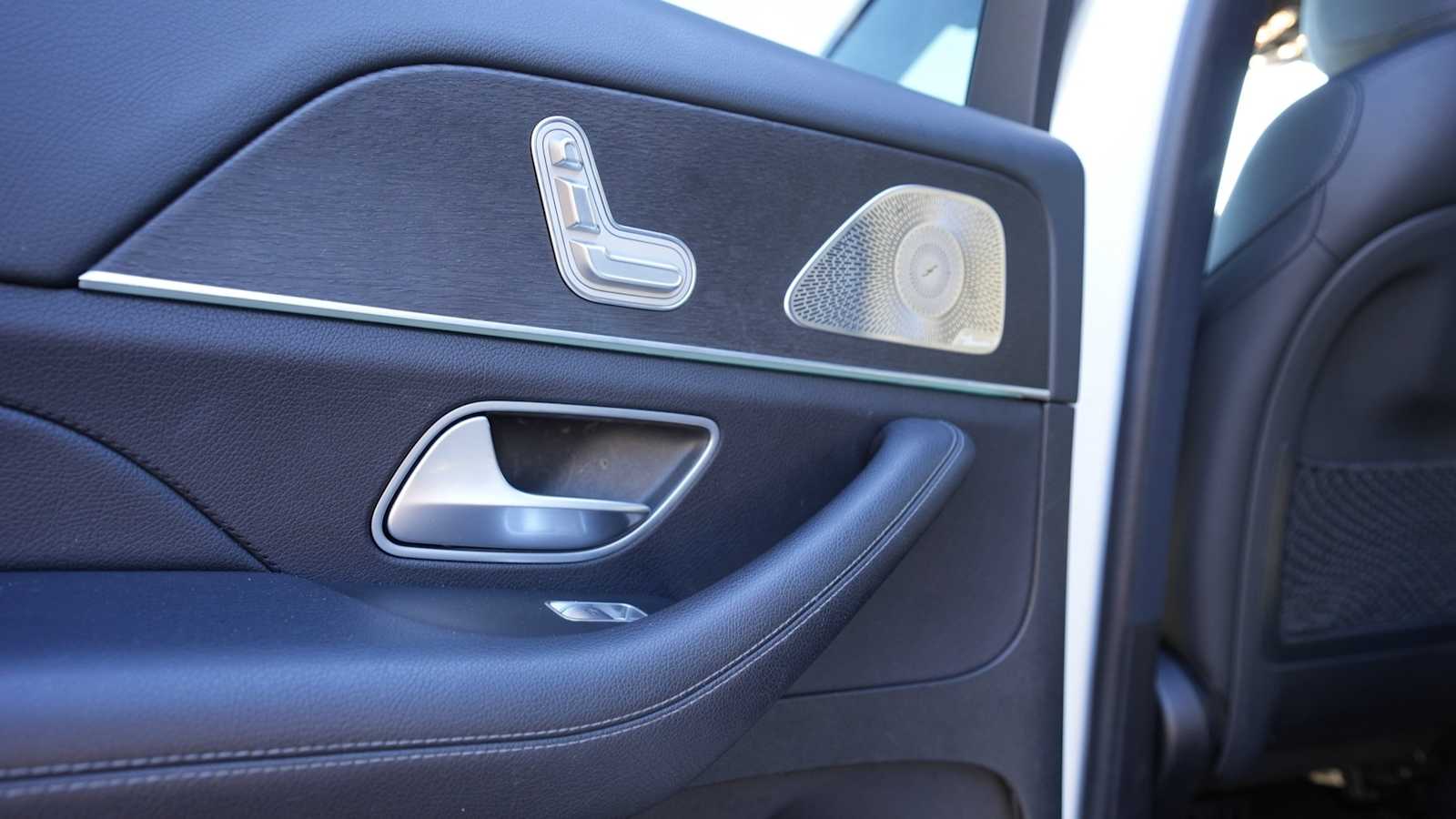 Thumbnail: 2020 Mercedes-Benz GLS - 32