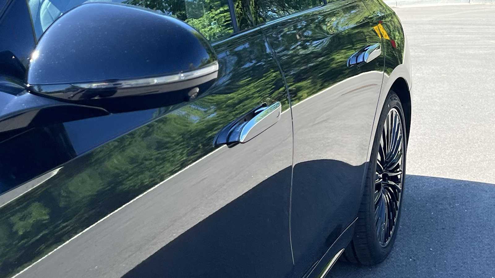 Thumbnail: 2026 Mercedes-Benz E-Class - 15