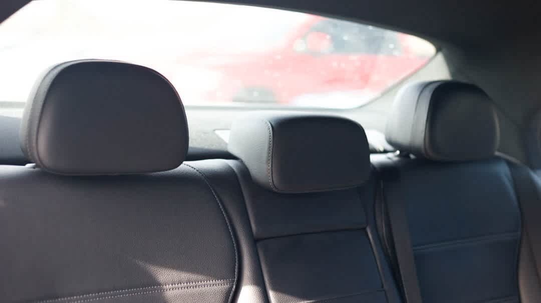 Thumbnail: 2025 Mercedes-Benz C-Class - 21