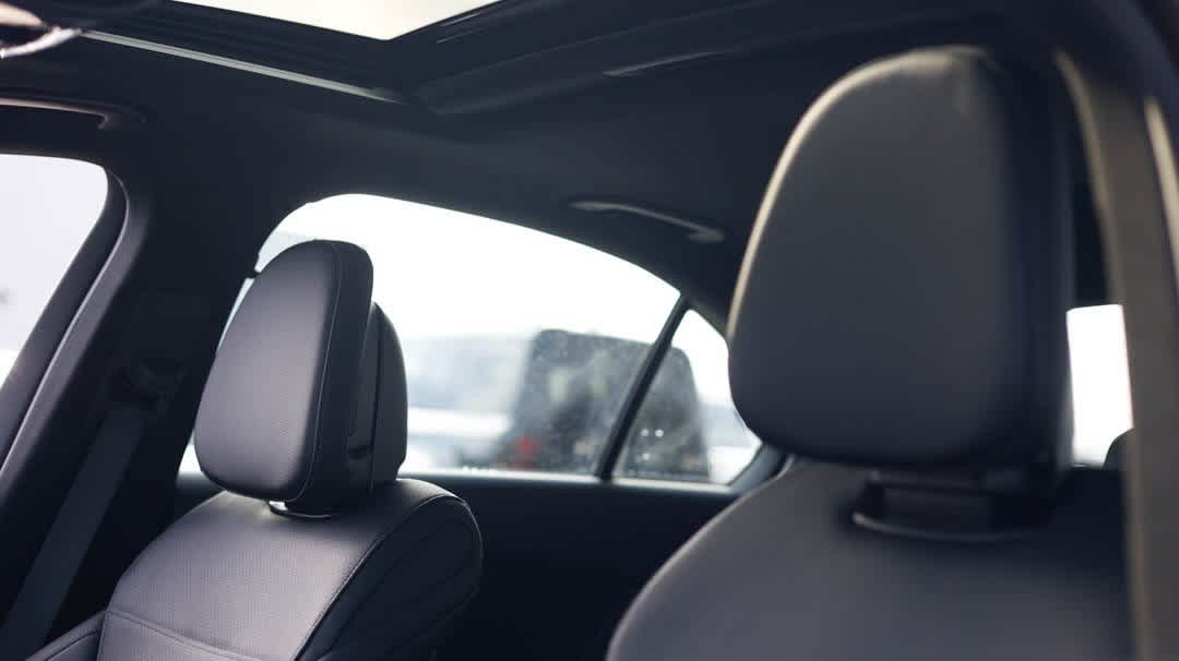 Thumbnail: 2025 Mercedes-Benz C-Class - 19