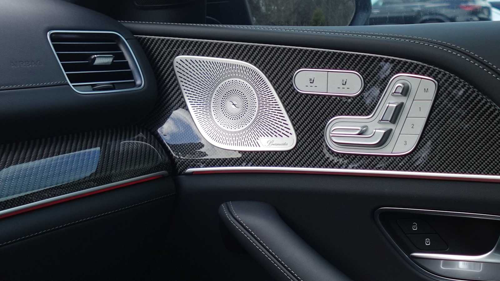 Thumbnail: 2025 Mercedes-Benz GL-Class - 41