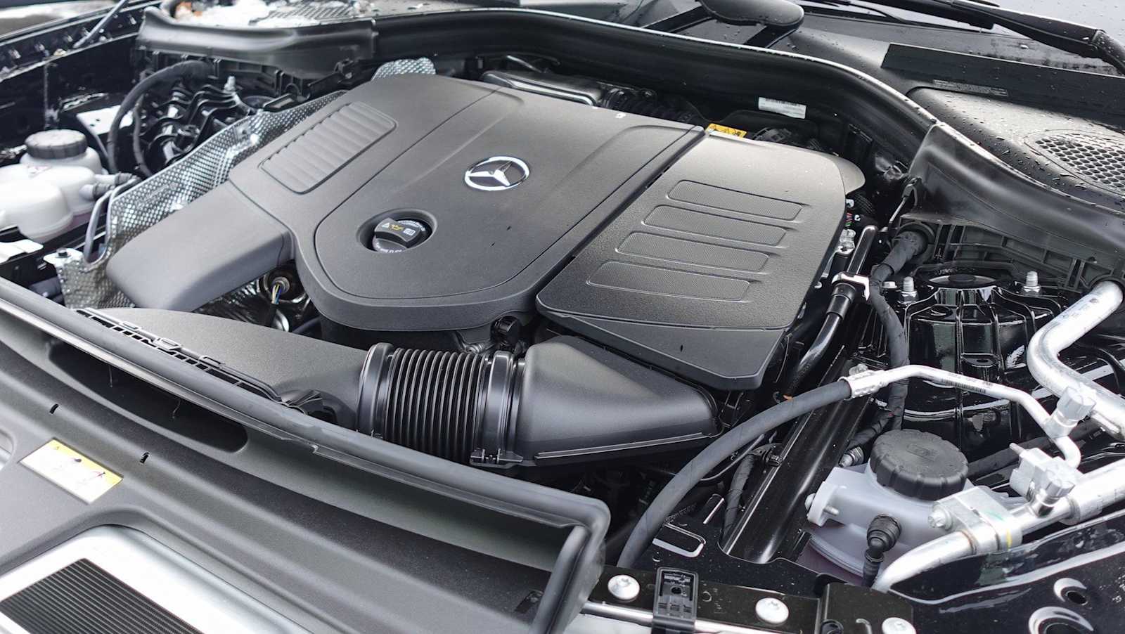 Thumbnail: 2026 Mercedes-Benz GLC - 10