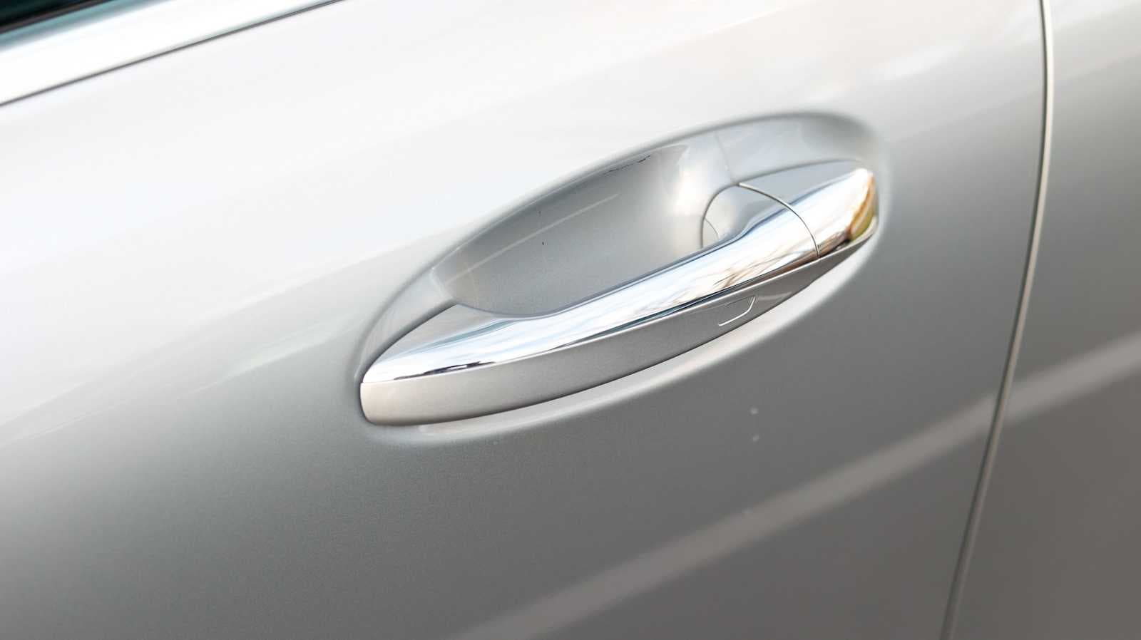 Thumbnail: 2023 Mercedes-Benz GLB - 18