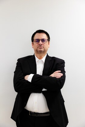 Staff member Frank Carrasquillo from ID_36061b