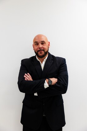 Staff member Raymond Samples from ID_36061b