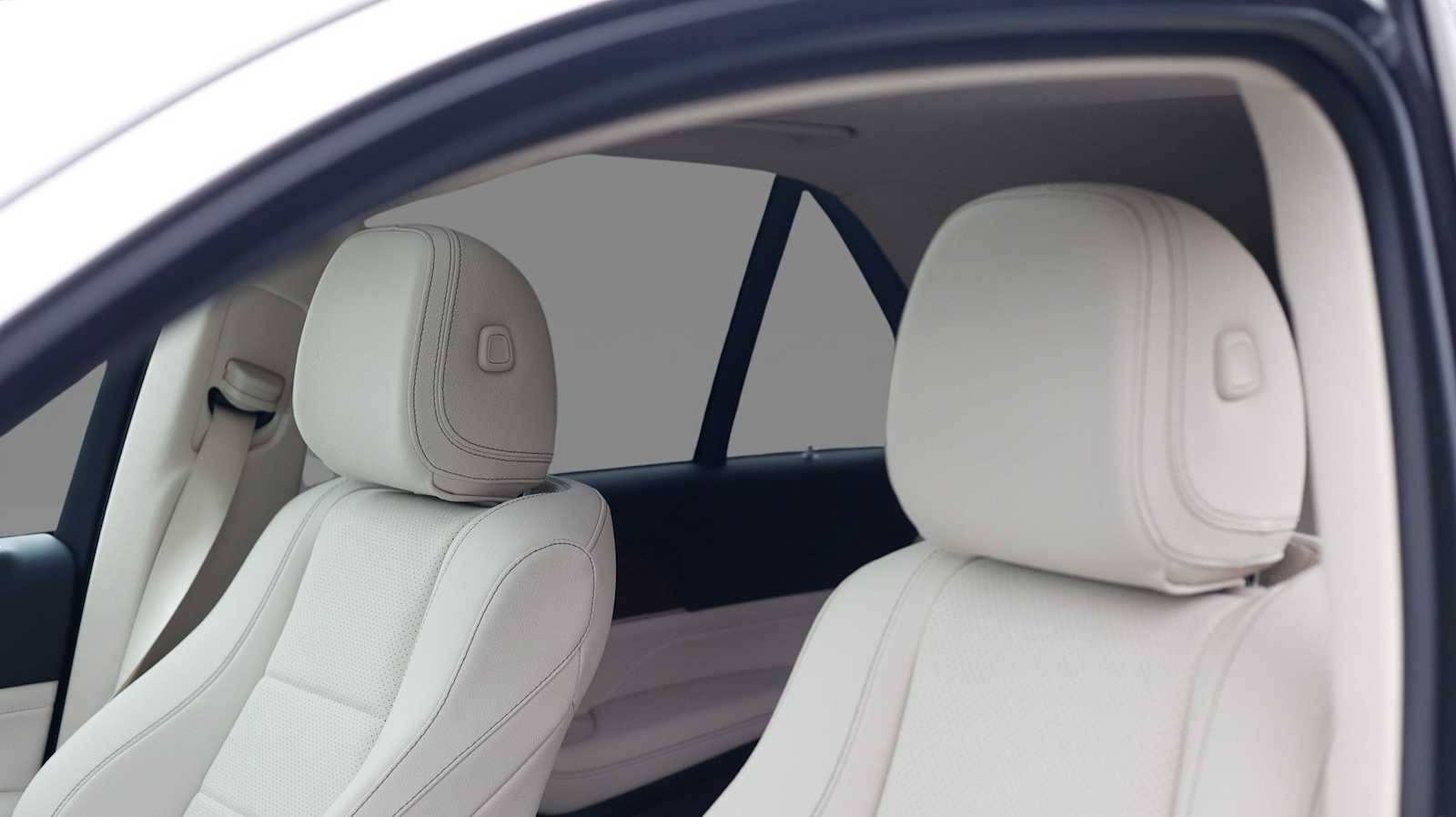 Thumbnail: 2025 Mercedes-Benz GLE - 13