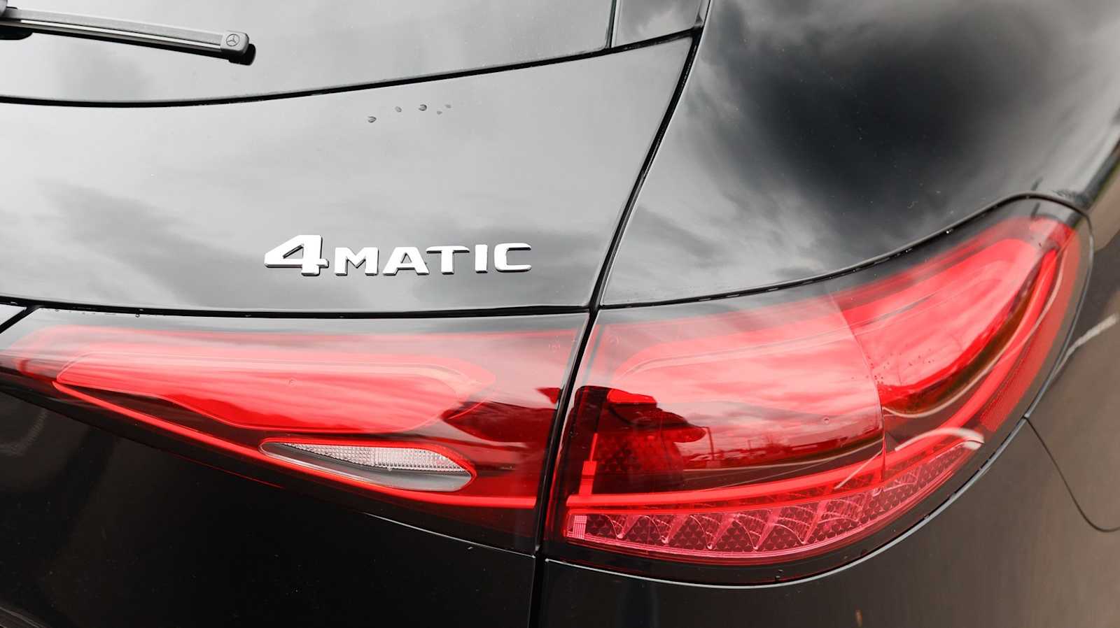 Thumbnail: 2026 Mercedes-Benz GLC - 11