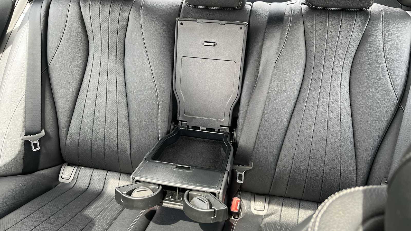 Thumbnail: 2019 Mercedes-Benz E-Class - 35