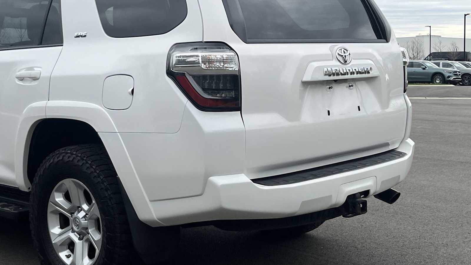 Thumbnail: 2015 Toyota 4Runner - 50