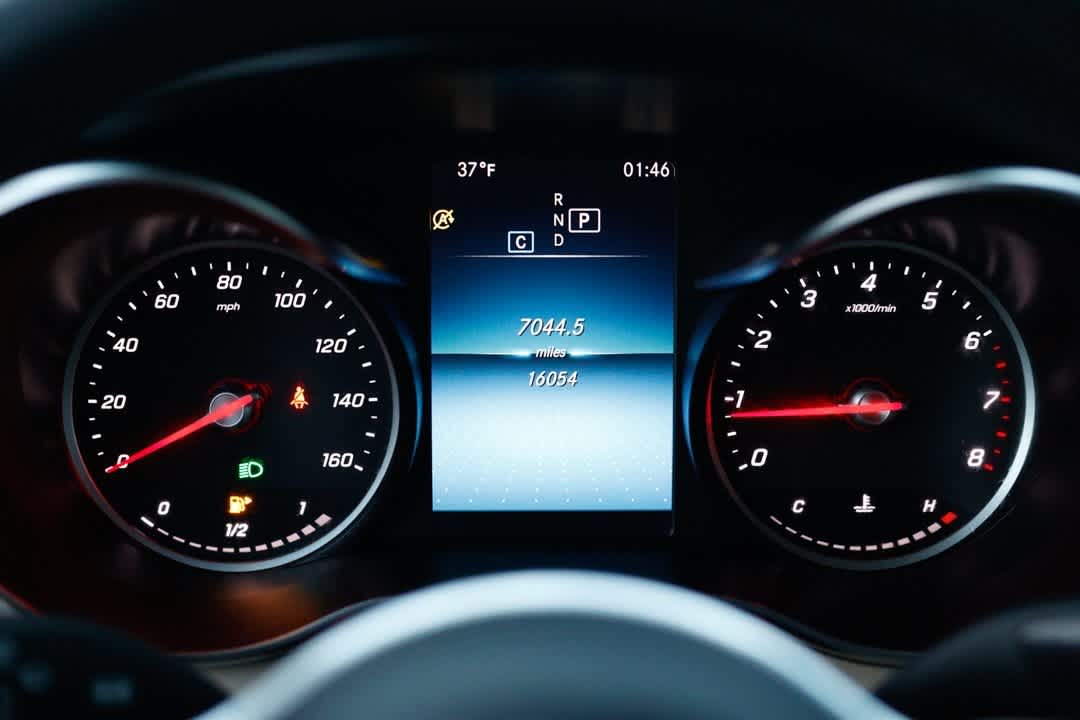 Thumbnail: 2022 Mercedes-Benz GLC - 27