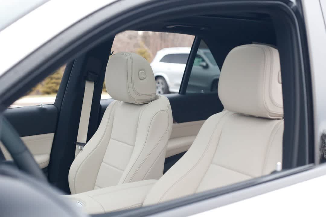 Thumbnail: 2026 Mercedes-Benz GLE - 9