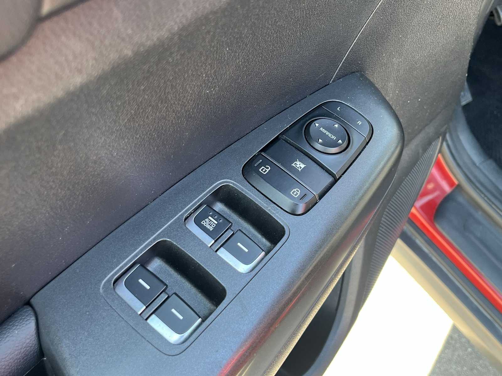 Thumbnail: 2018 Kia Sportage - 17