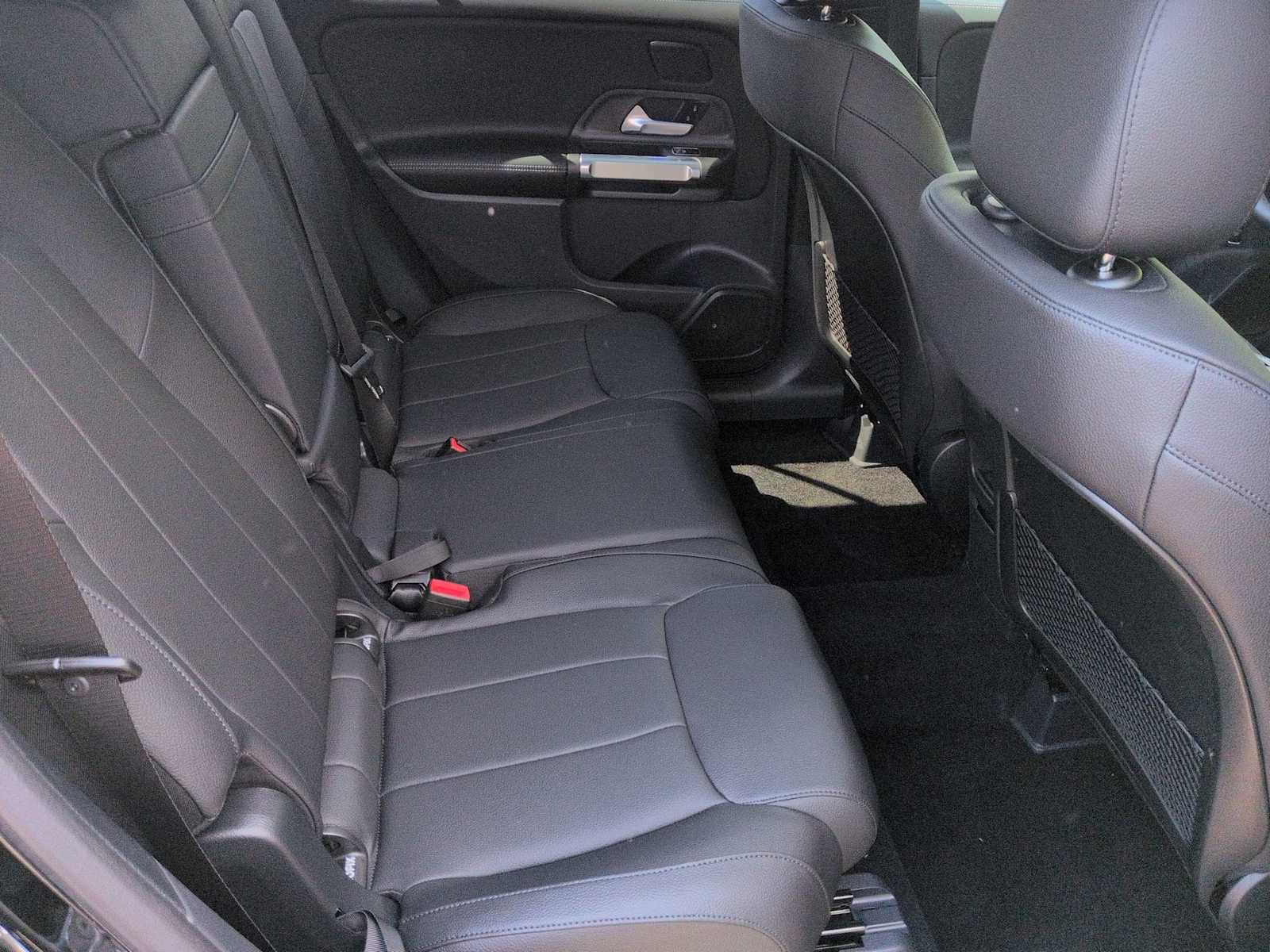 Thumbnail: 2026 Mercedes-Benz GLB - 22