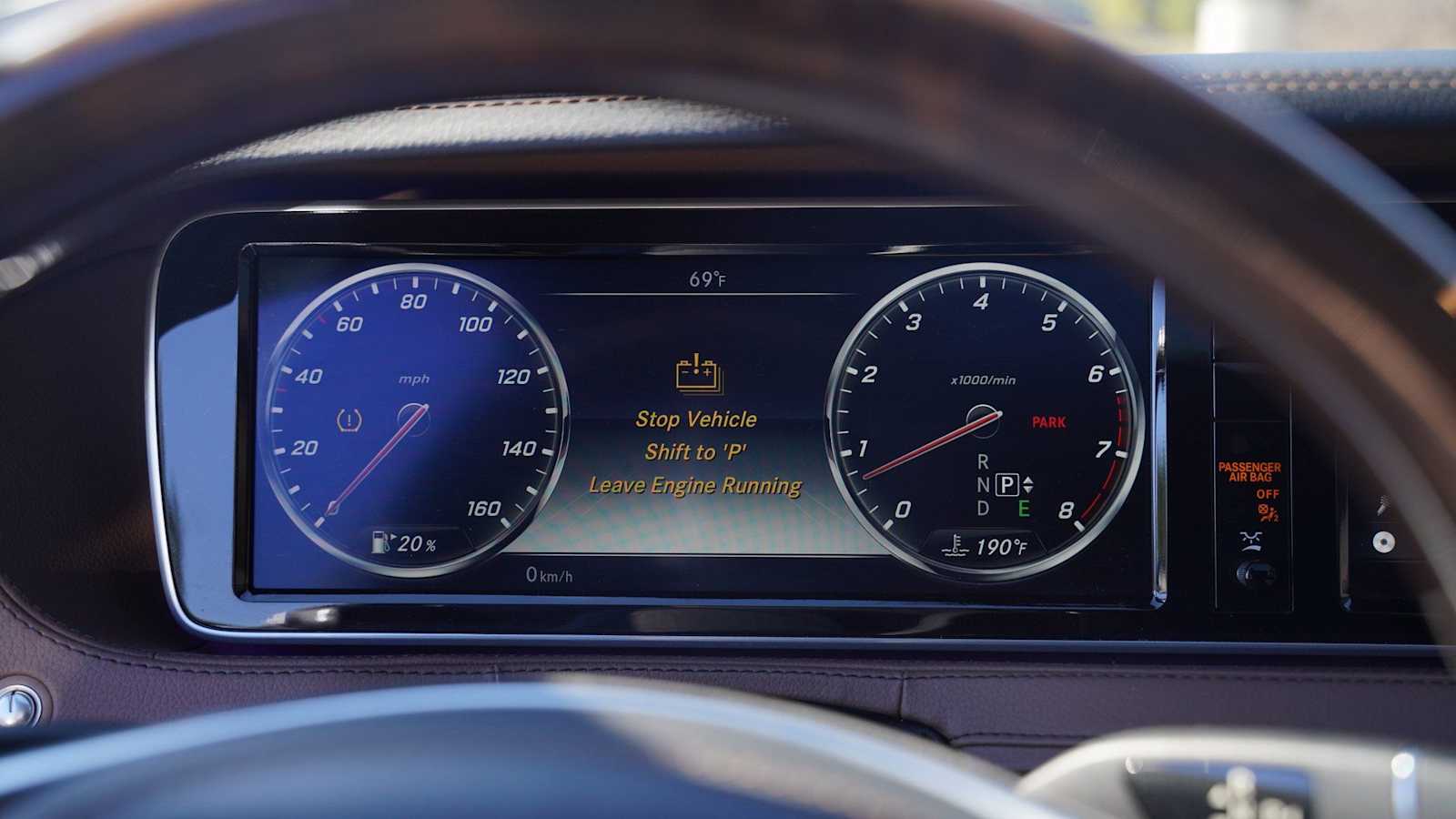 Thumbnail: 2015 Mercedes-Benz S-Class - 32